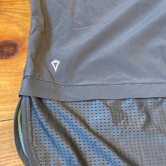 IVIVVA 12 Charcoal Pinhole Tunic Top Tee Reflectors - Picture 2 of 8